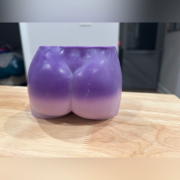 Caia Candle Le Petit Derriere Natural Candle 1.3kg - Picture 5 of 7